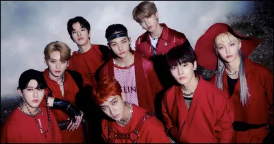 Qui voit-on en dernier dans le MV "Thunderous" ?