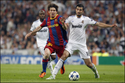 En quelle année le FC Barcelone et le Real Madrid se rencontrent-ils en demi-finale de Ligue des champions ?