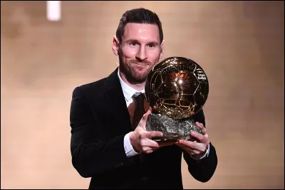 Quel âge avait Lionel Messi lorsqu'il a remporté son premier Ballon d'or ?