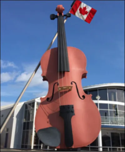 Dans quel pays se trouve la ville de Sydney, c&eacute;l&egrave;bre pour son violon, le plus grand du monde ?