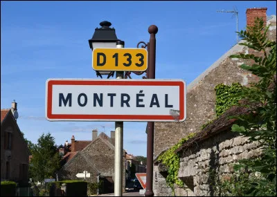 Dans quel pays se trouve la commune de Montr&eacute;al sise dans l'Avallonnais ?