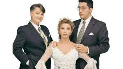 Cinéma : Laquelle de ces actrices ne joue pas dans le film "Gazon Maudit" ?