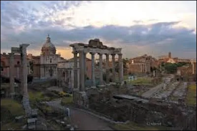 Qui a dit (ou aurait dit) : "jaimerais mieux être le premier dans ce village que le second à Rome" ?