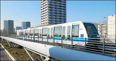 La ville de Rennes dispose du métro.
