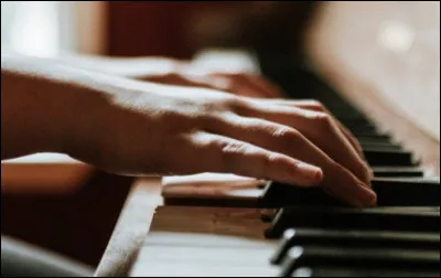 Qui n'aura "plus le temps de trouver tout le temps du 
courage" ?