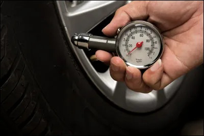 Quelle pression est présente dans une bouteille de méthode traditionnelle ? (Par comparaison vos pneus automobiles c'est 2,3 à 3 bar)