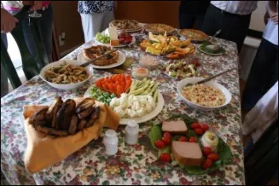 Quel aliment faut-il mieux ne pas servir avec un mousseux brut ?