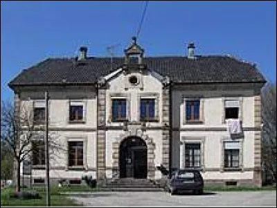 Village de Bourgogne-Franche-Comté, dans la Communauté de communes des Vosges du Sud, Leval se situe dans le département ...