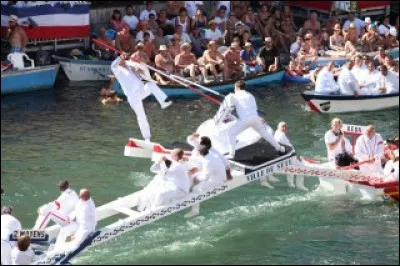 Loisirs : Quelle fête célèbre-t-on à Sète et lors de laquelle on peut voir des tournois de joutes nautiques ?