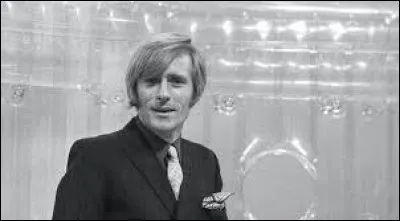 Complétez le titre de cette chanson : "Je vends...