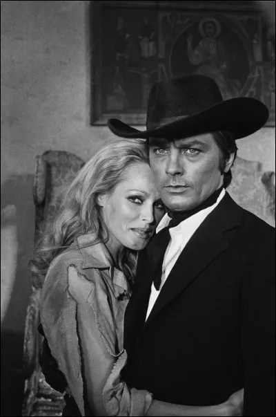 Comédien français ayant tournéé plusieurs films dans ce désert, "Centurions", "Soleil rouge", "Zoro". Qui est-il ?