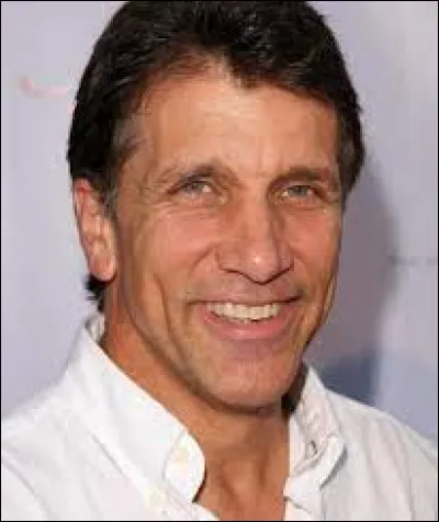 Quel est le nom de cet acteur ?