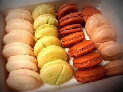 Quel nom portent ces dérivés du macaron ?