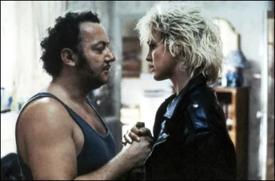 Qui donne la réplique à Coluche dans le film "Tchao Pantin" en 1983 ?