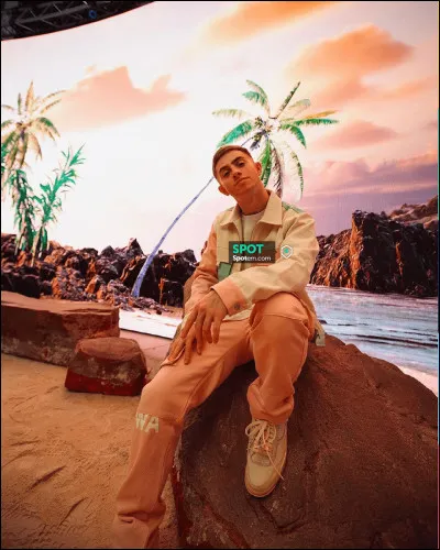 Quel est ce youtubeur ?