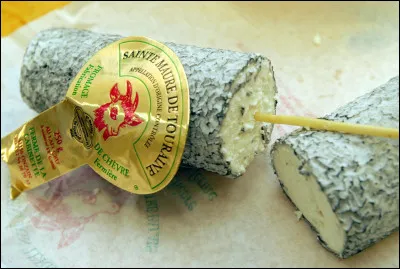 Le fromage "Sainte-maure-de-touraine" est fabriqué avec du lait de...