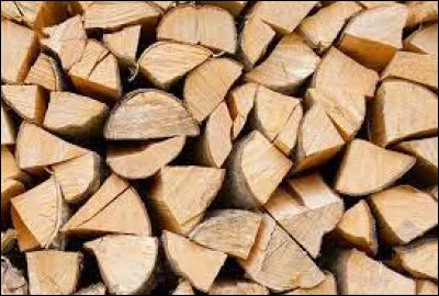 Où met-on des bâtons afin d'empêcher quelqu'un de réussir ?