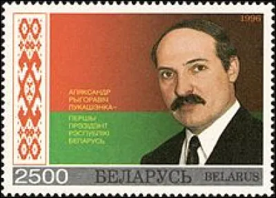 Qui est cet homme (pas forcément jeune, mais plus jeune qu'actuellement) ?