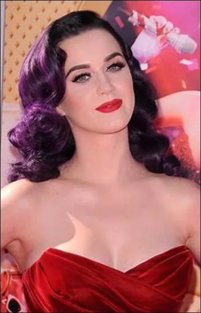 Quel est le nom de cette chanteuse ?