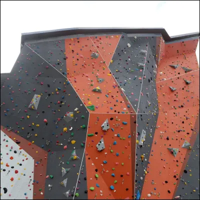 Complète cette citation de l'escalade.
"Ce que les yeux peuvent regarder, les oreilles écouter n'est rien comparé à ce que le peut éprouver.''