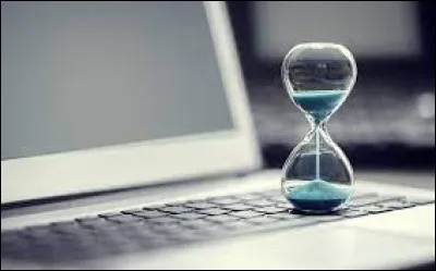 Qui a écrit le roman intitulé "À la recherche du temps perdu" ?