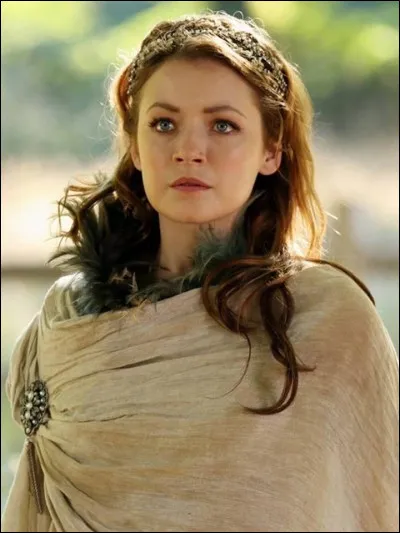 Comment s'appelle le fils d'Aurore ?