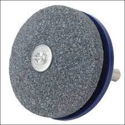 Très utile s'il faut remettre une lame à neuf !