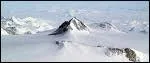 Sur quel continent se trouve la massif Vinson (4892 m) ?