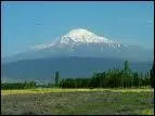 Le Mont Ararat en Turquie culmine  5160 m. Quelle est sa lgende ?