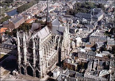 Amiens est la capitale de :