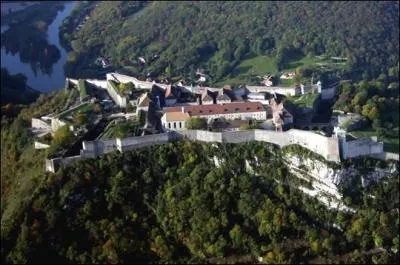 La capitale de Franche-Comt est :