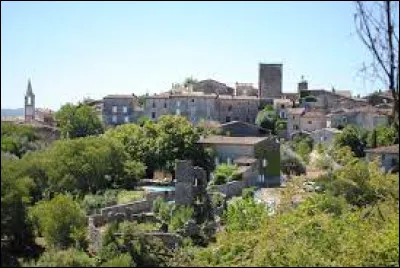Commune de l'arrondissement du Vigan, sur les premiers contreforts des Cévennes, Saint-Martin-de-Sossenac se situe dans le département ...