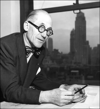 Sous quel nom est plus connu Charles-Édouard Jeanneret-Gris ?