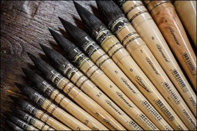 Avec quoi fabrique-t-on les pinceaux "petits gris" ?