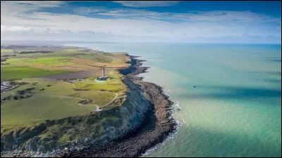 Dans quel département se situe le cap Gris-Nez ?