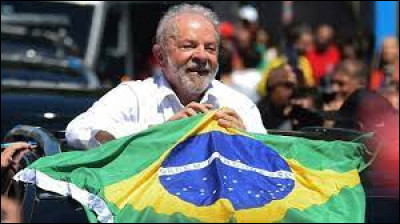 Retraçons un peu l'actualité ! Qui sera à la tête du Brésil à partir du 1ᵉʳ janvier 2023 ?