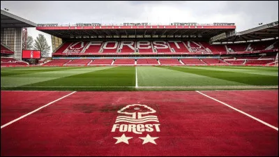 Nottingham Forest a remporté la Coupe des clubs champions européens 2 fois d'affilée (1979-1980), mais combien de fois le club a-t-il remporté la Premier League ?