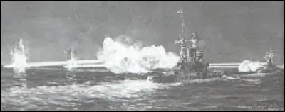 Quelle première bataille navale les Alliés remportent-ils grâce au décodage des messages ?