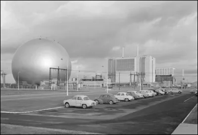 Quelle est cette première centrale nucléaire française construite par EDF en 1961 ?