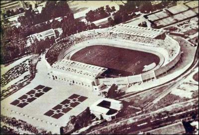 Le stade Vélodrome ouvre ses portes le 13 juin 1937.
