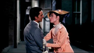 Dans quel film une pauvre fleuriste cockney prend-elle des le&ccedil;ons de phon&eacute;tique afin de parler comme une ''lady dans une boutique de fleurs'', selon ses mots ?