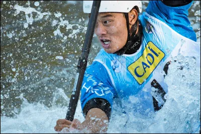Son nom est Xin, quel est le prénom de ce champion de canoë chinois ?