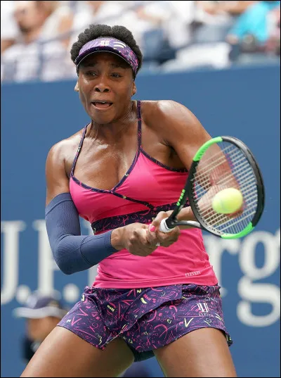 Son nom est Williams, quel est le prénom de cette joueuse de tennis américaine titulaire de 23 titres du Grand Chelem ?