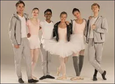 Entre 2018 et 2020, sur quelle chaîne télévisée fut diffusée la série jeunesse "Léna, rêve d'étoile" ?