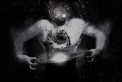 Selon de nombreuses Théologies de la Grèce antique, ce dieux serait l'entité primordiale à l'origine de toutes les entités divines du monde grec antique, celui par qui tout a commencé. Qui est-il ?