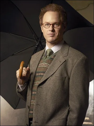 Quel métier exerce Jiminy Cricket à Storybrooke lors de la saison 1 ?