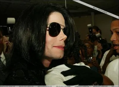 En quelle anne sort le single 'Butterflies' ?