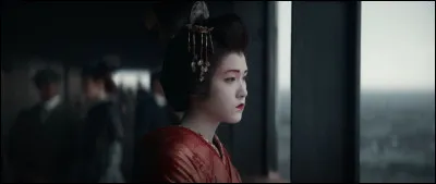 Et cette jeune femme ? Dans quelle série apparaît-elle comme cela ?