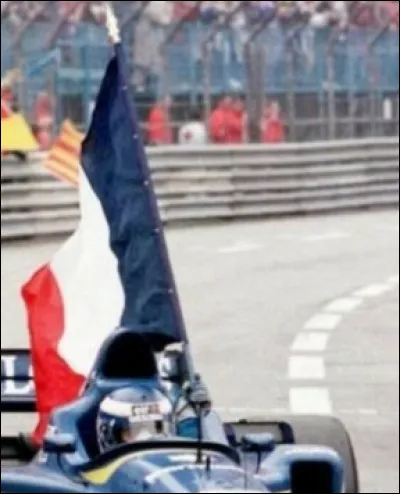 Couronné champion du monde de F1 en 1981, 1983 et 1987, je suis...