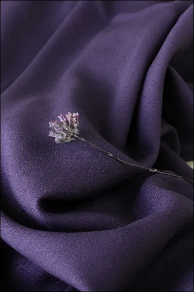 Le violet est une couleur :